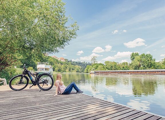 Odenwald-Madonnen-Radweg_Pause am Neckar Odenwald-Madonnen-Radweg_Pause am Neckar