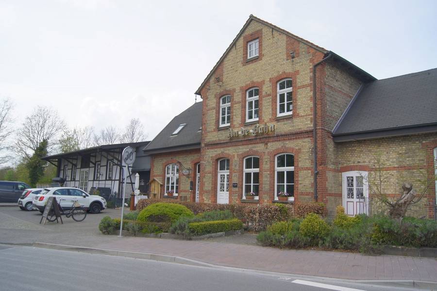Das ehemalige Bahnhofsgebäude in Wettringen