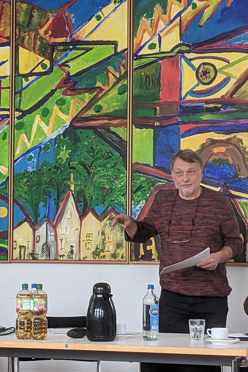 Manfred Döpper, 1. Vorsitzender, begrüßt die Teilnehmer Manfred Döpper, 1. Vorsitzender, begrüßt die Teilnehmer