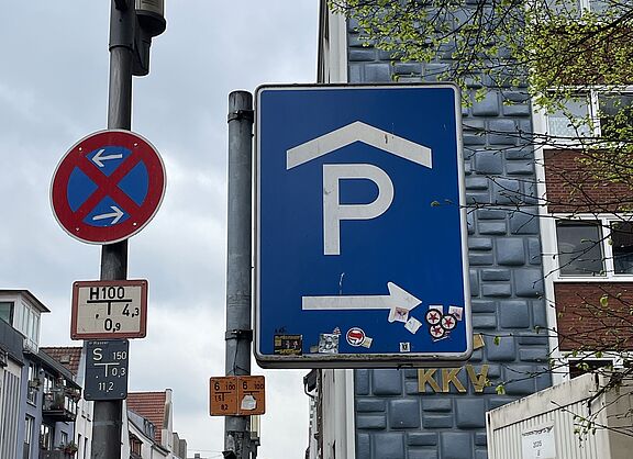 Schild Parkhaus