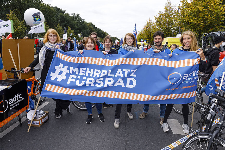 ADFC | Globaler Klimasstreik und ParkingDay im Wrangelkiez am 20. September 2019